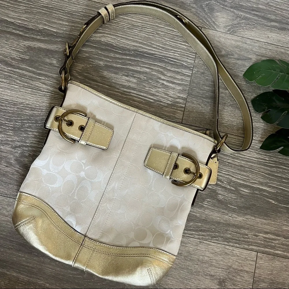Coach signature monogram canvas gold/white combo